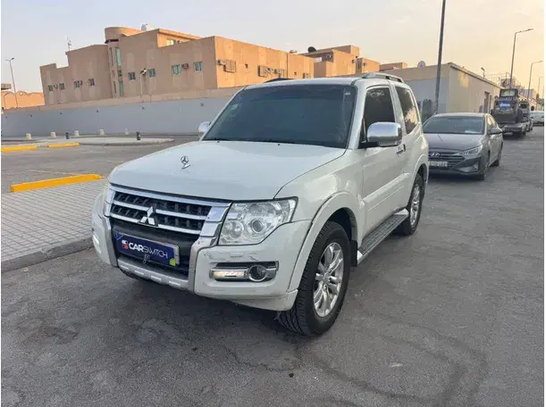 2016 Mitsubishi Pajero in KSA