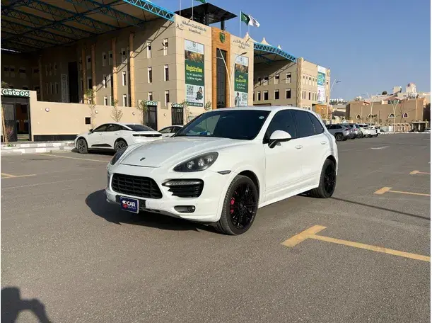 2013 Porsche Cayenne in KSA