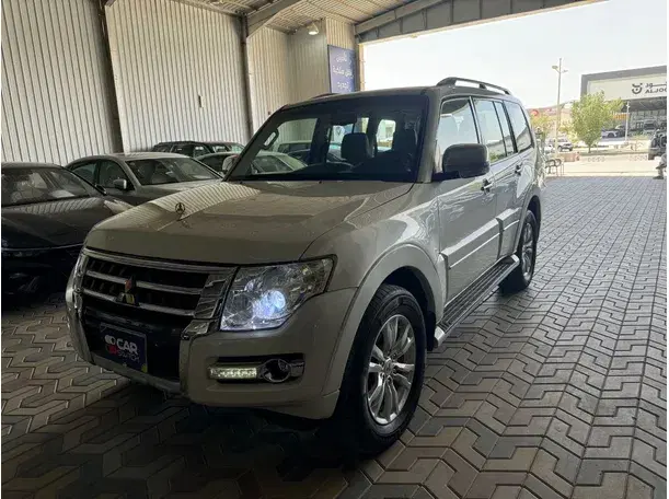 2020 Mitsubishi Pajero in KSA