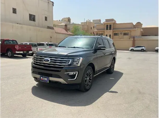 2019 Ford Expedition in KSA