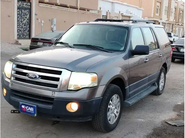 2013 Ford Expedition in KSA